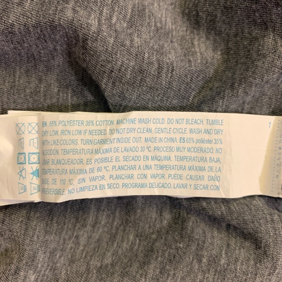 NWT Forever 21 Grey Shirt - Picture 4 of 6